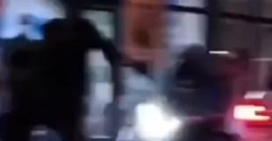 Confronto em frente ao Hospital Abelardo Santos termina com motociclista esfaqueado